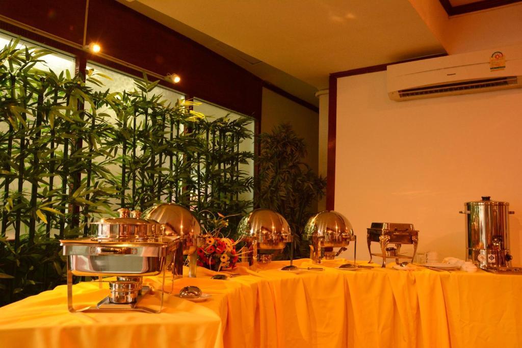 Pohseen Grand Palace Hotel Bangkok Ngoại thất bức ảnh