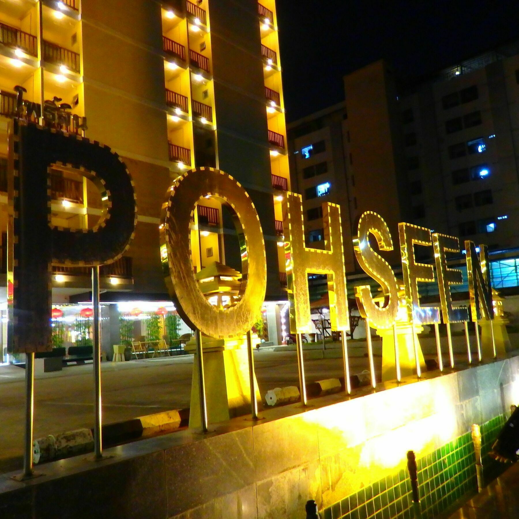 Pohseen Grand Palace Hotel Bangkok Ngoại thất bức ảnh